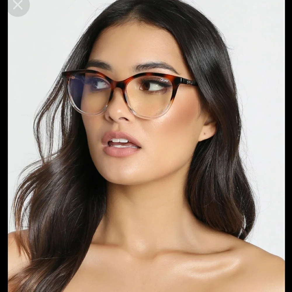 (Ew)Quay Australia All nighter blue light glasses